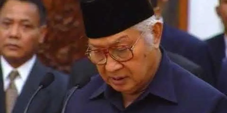 Soeharto mengundurkan diri tahun berapa?